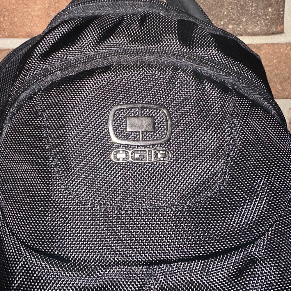Ogio Black And Gray Backpack - image 2